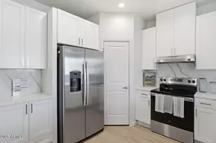 7959 N 53rd Ave, Glendale, AZ 85301 - Photo 9