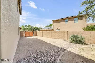 22087 N Lakeside Drive, Maricopa, AZ 85138 - Photo 27