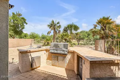 22087 N Lakeside Drive, Maricopa, AZ 85138 - Photo 29