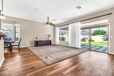 4915 S Tangerine Lane, Gilbert, AZ 85298 - Photo 9