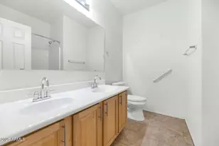 4860 S Springs Dr, Chandler, AZ 85249 - Photo 23