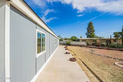 452 E Annette Drive, Phoenix, AZ 85022 - Photo 3