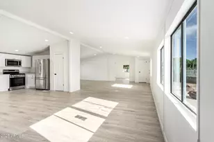 452 E Annette Dr, Phoenix, AZ 85022 - Photo 7