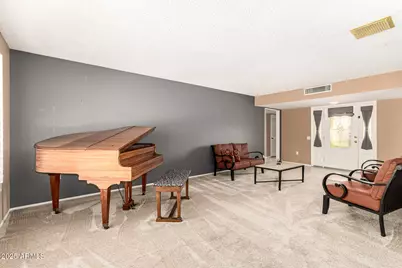 15806 N 110th Avenue, Sun City, AZ 85351 - Photo 9