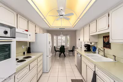 15806 N 110th Avenue, Sun City, AZ 85351 - Photo 15