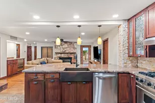 7502 N 7th Ave, Phoenix, AZ 85021 - Photo 11