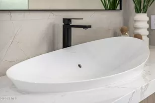 4228 E Avalon Dr, Phoenix, AZ 85018 - Photo 39