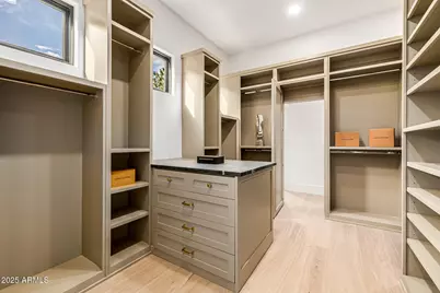 5739 E Calle Del Paisano --, Phoenix, AZ 85018 - Photo 29