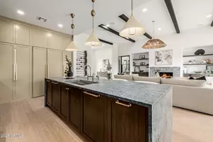 5739 E Calle Del Paisano, Phoenix, AZ 85018 - Photo 17