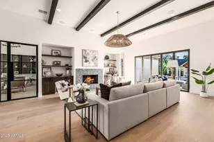 5739 E Calle Del Paisano, Phoenix, AZ 85018 - Photo 9