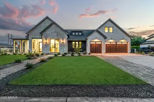 5739 E Calle Del Paisano, Phoenix, AZ 85018 - Photo 1