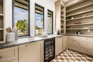 5739 E Calle Del Paisano, Phoenix, AZ 85018 - Photo 15