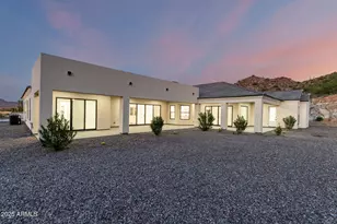 9357 W Canyon Verde Dr, Casa Grande, AZ 85194 - Photo 9