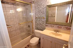 10411 N 11th Ave, Phoenix, AZ 85021 - Photo 9