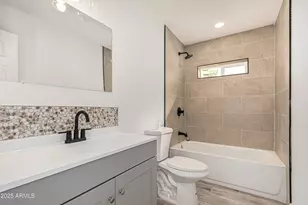 7533 W Sheila Ln, Phoenix, AZ 85033 - Photo 9