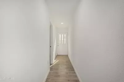 7533 W Sheila Lane, Phoenix, AZ 85033 - Photo 7