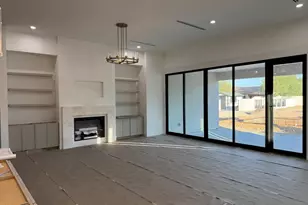 7090 W Celestine Dr, Peoria, AZ 85383 - Photo 7