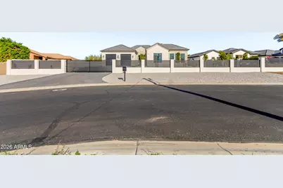 7090 W Celestine Drive, Peoria, AZ 85383 - Photo 5