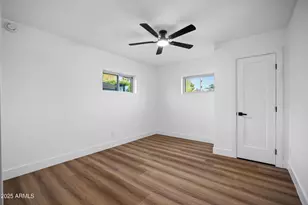 11442 N Bancroft Dr, Phoenix, AZ 85028 - Photo 19