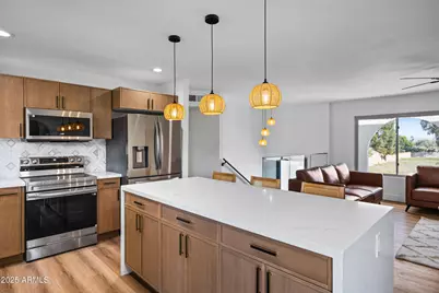 11442 N Bancroft Drive, Phoenix, AZ 85028 - Photo 7