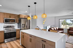 11442 N Bancroft Dr, Phoenix, AZ 85028 - Photo 7