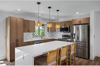 11442 N Bancroft Drive, Phoenix, AZ 85028 - Photo 9