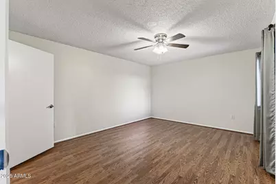 13721 N 98th Avenue #C, Sun City, AZ 85351 - Photo 25