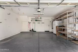 1822 E Patrick Ln, Phoenix, AZ 85024 - Photo 33