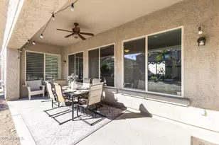 18495 W Paradise Ln, Surprise, AZ 85388 - Photo 23