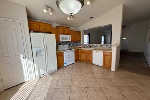 11561 W Green Dr, Youngtown, AZ 85363 - Photo 9