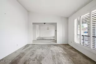 402 E Monte Cristo Ave, Phoenix, AZ 85022 - Photo 9