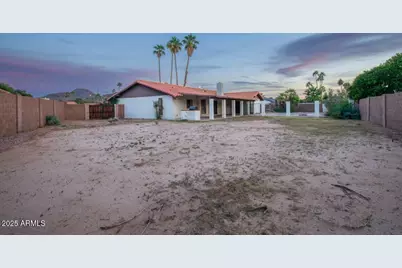 402 E Monte Cristo Avenue, Phoenix, AZ 85022 - Photo 33