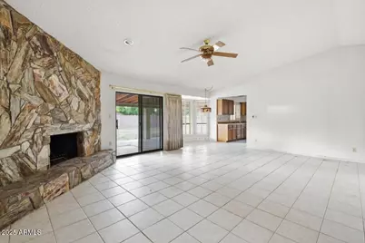 402 E Monte Cristo Avenue, Phoenix, AZ 85022 - Photo 17