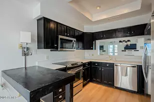 2921 E Keim Dr, Phoenix, AZ 85016 - Photo 3