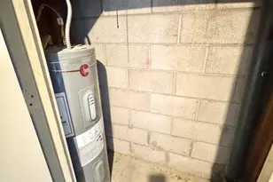 9015 W Elm St, Phoenix, AZ 85037 - Photo 29