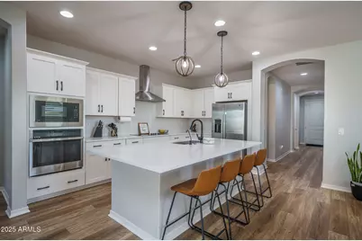 16118 W Sand Hills Road, Surprise, AZ 85387 - Photo 3