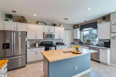 9022 W Ross Avenue, Peoria, AZ 85382 - Photo 9