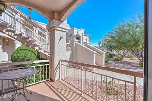 9151 W Greenway Rd, Peoria, AZ 85381 - Photo 25