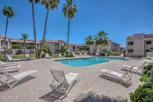 9151 W Greenway Rd, Peoria, AZ 85381 - Photo 29