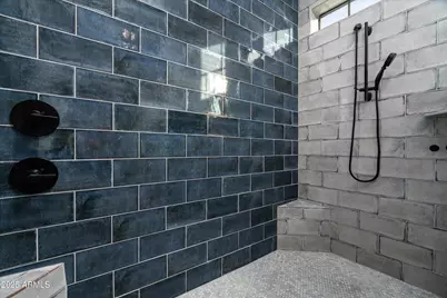 4208 N 41st Place, Phoenix, AZ 85018 - Photo 17