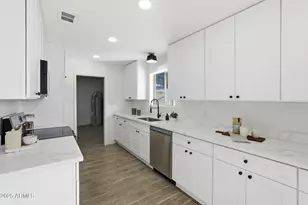 403 W Gail Dr, Chandler, AZ 85225 - Photo 13