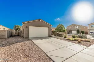 399 W Pelipa Dr, San Tan Valley, AZ 85140 - Photo 3