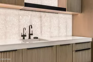 8487 N Canta Bello, Paradise Valley, AZ 85253 - Photo 9