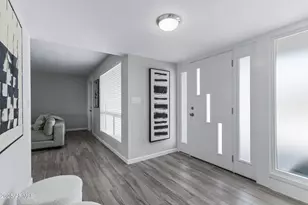 608 S Revolta Cir, Mesa, AZ 85208 - Photo 5