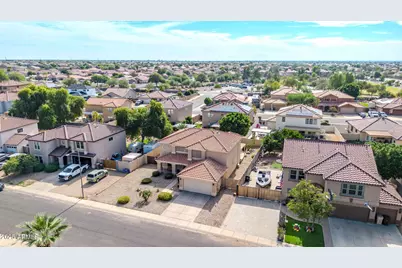 10617 W Daley Lane, Peoria, AZ 85383 - Photo 59