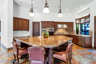 7233 E Royal Palm Rd, Scottsdale, AZ 85258 - Photo 23