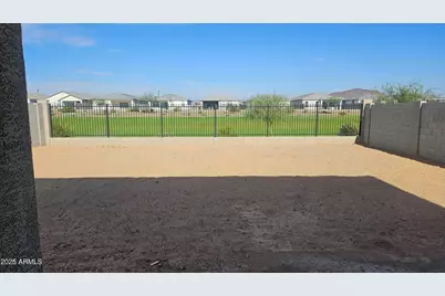 15584 W Hackamore Drive, Surprise, AZ 85387 - Photo 9