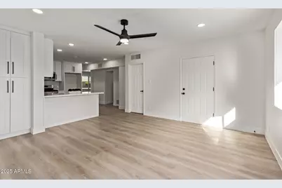 2163 W Village Drive, Phoenix, AZ 85023 - Photo 9