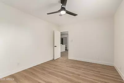 2163 W Village Drive, Phoenix, AZ 85023 - Photo 27