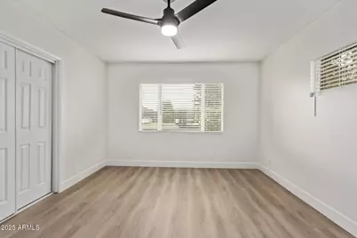 2163 W Village Drive, Phoenix, AZ 85023 - Photo 17